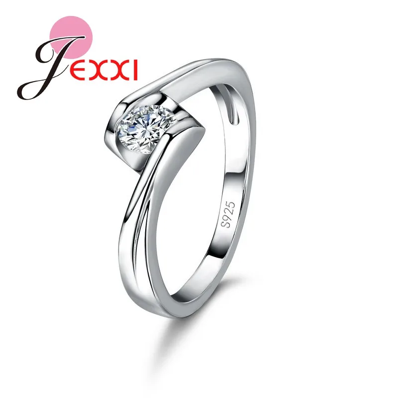 925 Sterling Silver Ring Classic Retro Style Irregular Pattern Circular Ornament Crystal Stone Cubic Zirconia For Women
925 Sterling Silver Ring Classic Retro Style Irregular Pattern Circular Ornament Crystal Stone Cubic Zirconia For Women