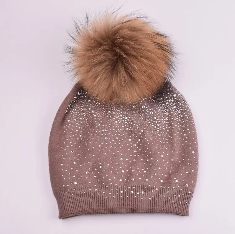 KNB019 Natural Fur Pom pom Knitted Hat Winter Wool Women Genuine Fur Ball Bobble Knit Beanies Bonnet Bones Skullies Rhinestone
KNB019 Natural Fur Pom pom Knitted Hat Winter Wool Women Genuine Fur Ball Bobble Knit Beanies Bonnet Bones Skullies Rhinestone