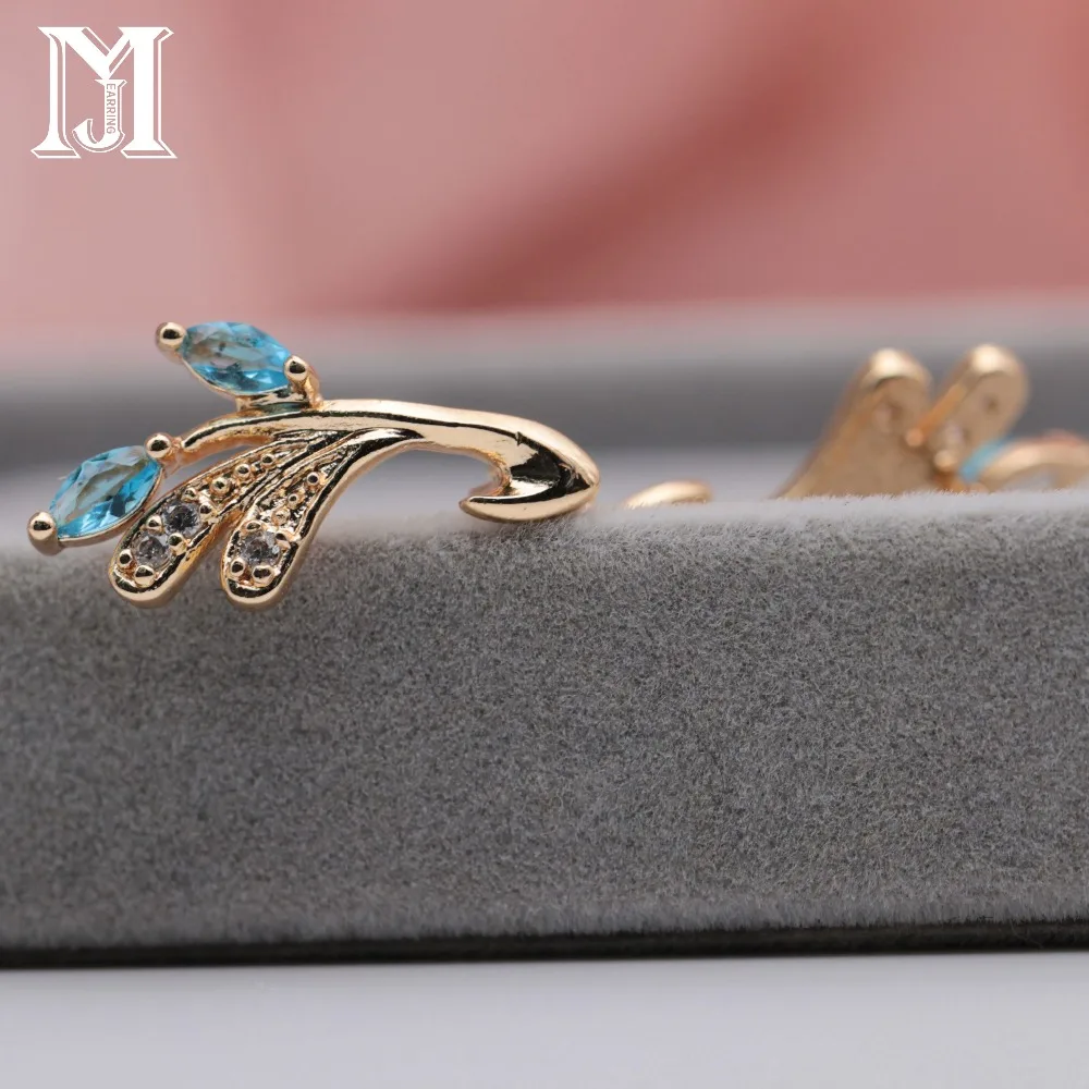 JiaMu Romantic butterfly pendant earrings 585 Rose Gold cubic zircon jewelry lady condole earrings Bohemian style for women
JiaMu Romantic butterfly pendant earrings 585 Rose Gold cubic zircon jewelry lady condole earrings Bohemian style for women