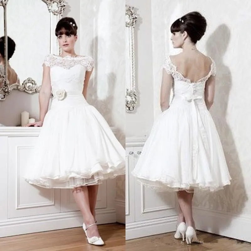 Graden Cap Sleeve Sheer Plus Size Short Bridal dress Princess Dresses White Vintage Lace Tea Length Wedding Dress
Graden Cap Sleeve Sheer Plus Size Short Bridal dress Princess Dresses White Vintage Lace Tea Length Wedding Dress