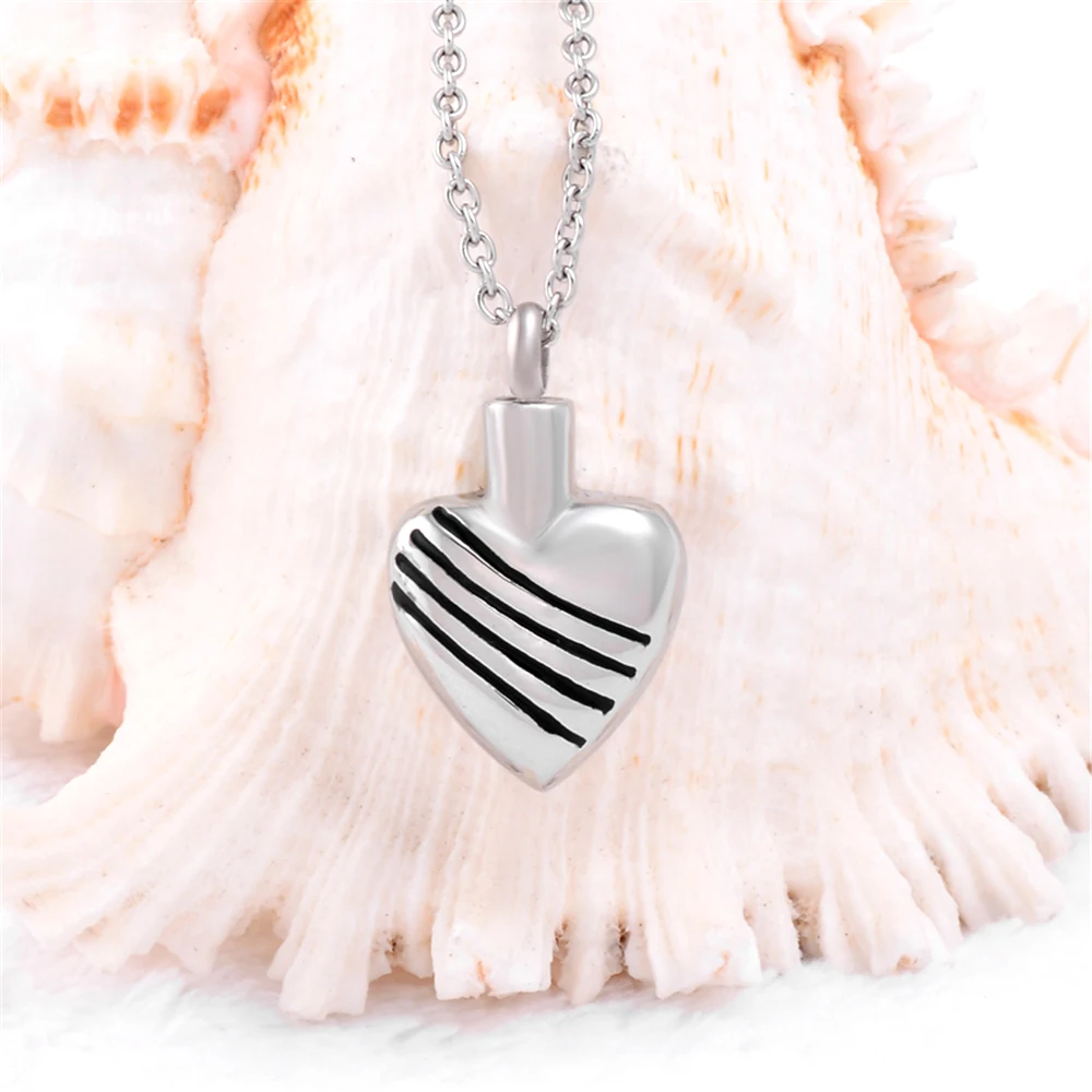 Strip Broken Heart Ashes Keepsake Cremation Urn Necklace Memorial Jewelry Stainless steel Urn Pendant
Strip Broken Heart Ashes Keepsake Cremation Urn Necklace Memorial Jewelry Stainless steel Urn Pendant