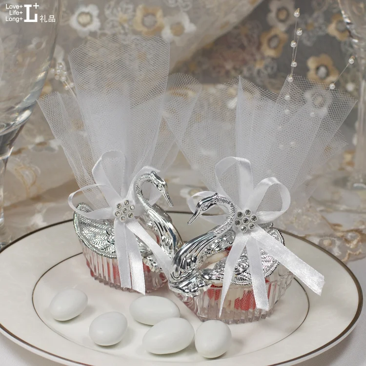 2016 new Wedding decorations 200sets/lot New arrival elegant swan gift box favor candy box +Full accessory Free Shipping
2016 new Wedding decorations 200sets/lot New arrival elegant swan gift box favor candy box +Full accessory Free Shipping