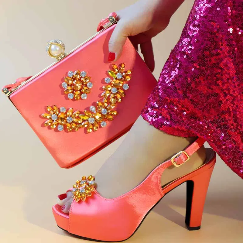 New African Elegant Peach Color Shoes And Bag To Match Set Nigerian Italian High Heels Party Shoes And Bag Set For Wedding Dress
New African Elegant Peach Color Shoes And Bag To Match Set Nigerian Italian High Heels Party Shoes And Bag Set For Wedding Dress