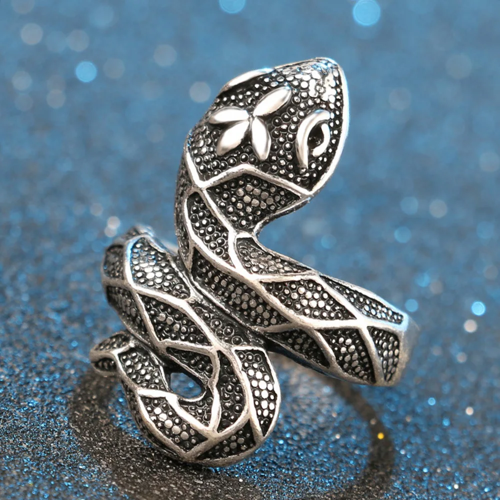 Personality Vintage Snake Ring for Women Men Trend Hyperbole Zinc Alloy Gothic Ring Punk Accessories Bague Homme
Personality Vintage Snake Ring for Women Men Trend Hyperbole Zinc Alloy Gothic Ring Punk Accessories Bague Homme
