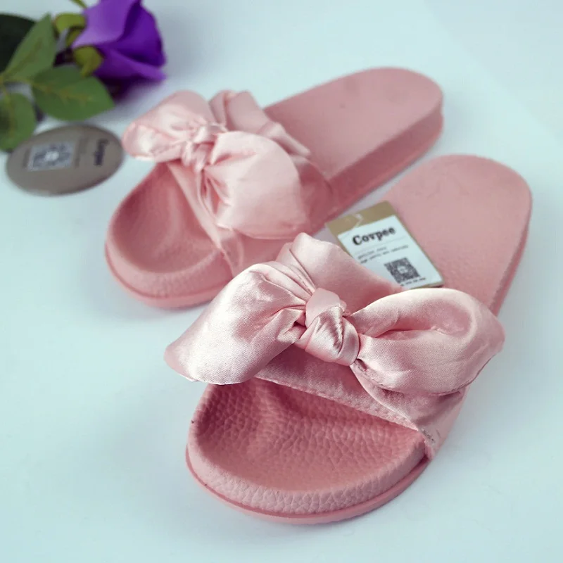 big size36-45 Women sandals Fashion slippers Prevent wear-resisting beach Lovers shoes cartoon butterfly knot white black
big size36-45 Women sandals Fashion slippers Prevent wear-resisting beach Lovers shoes cartoon butterfly knot white black