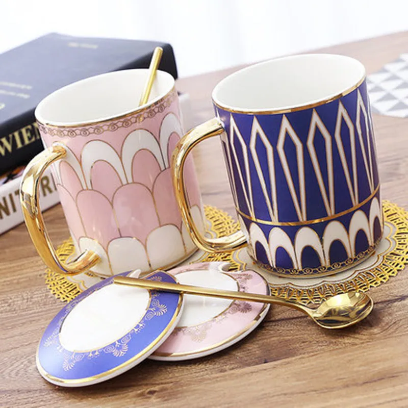Blue and Gold Bone China Coffee Cup With Spoon European Style Creative Ceramic Afternoon Tea Teacup For Water Beautiful Gift Box
Blue and Gold Bone China Coffee Cup With Spoon European Style Creative Ceramic Afternoon Tea Teacup For Water Beautiful Gift Box