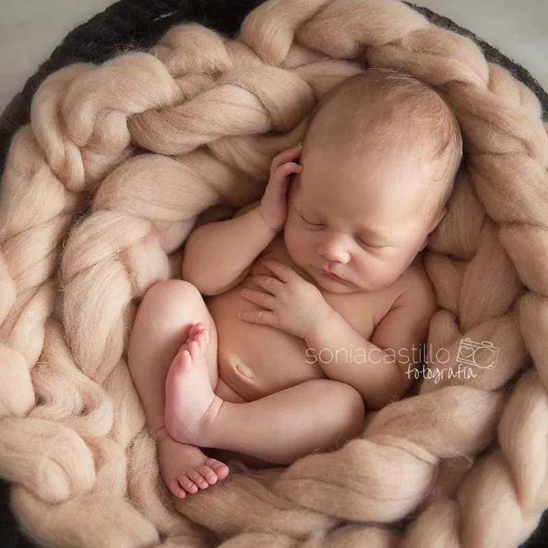 4M long and 8cm wide Wool Fiber Blanket Basket Filler Braid Blanket Basket Stuffer Newborn Photography Props Baby Shower Gift
4M long and 8cm wide Wool Fiber Blanket Basket Filler Braid Blanket Basket Stuffer Newborn Photography Props Baby Shower Gift