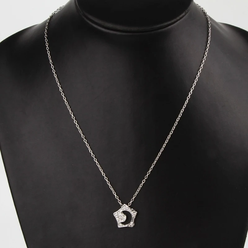 Charm Chic HOT Sale Drama Boys Over Flowers Hollow Moon Crystal Necklace Pendant Jewelry
Charm Chic HOT Sale Drama Boys Over Flowers Hollow Moon Crystal Necklace Pendant Jewelry