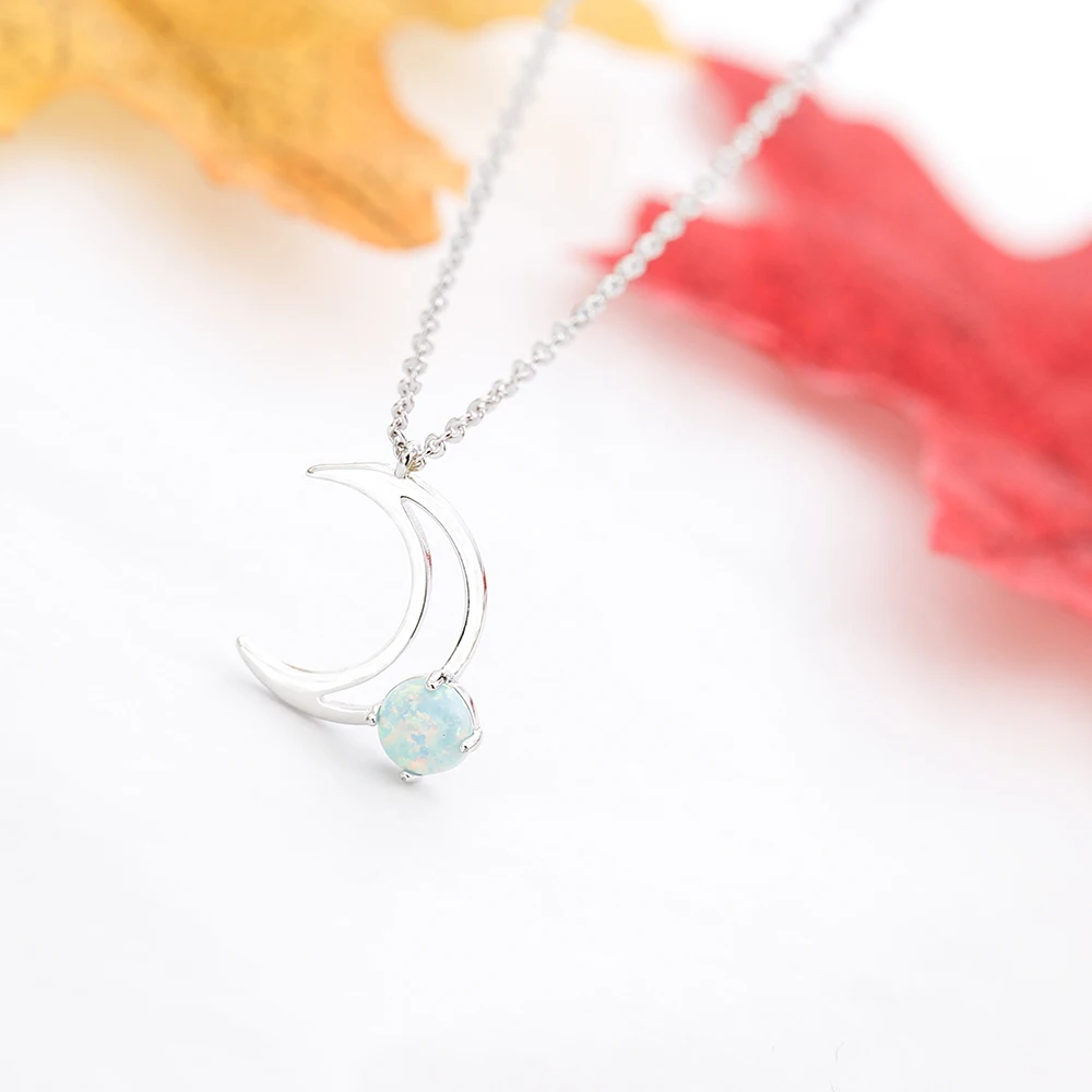 Cute Small Moon Pendant Necklace for Women Gold Color Chain Choker Necklace Bohemian Collar Jewelry Christmas Gift bijoux femme
Cute Small Moon Pendant Necklace for Women Gold Color Chain Choker Necklace Bohemian Collar Jewelry Christmas Gift bijoux femme