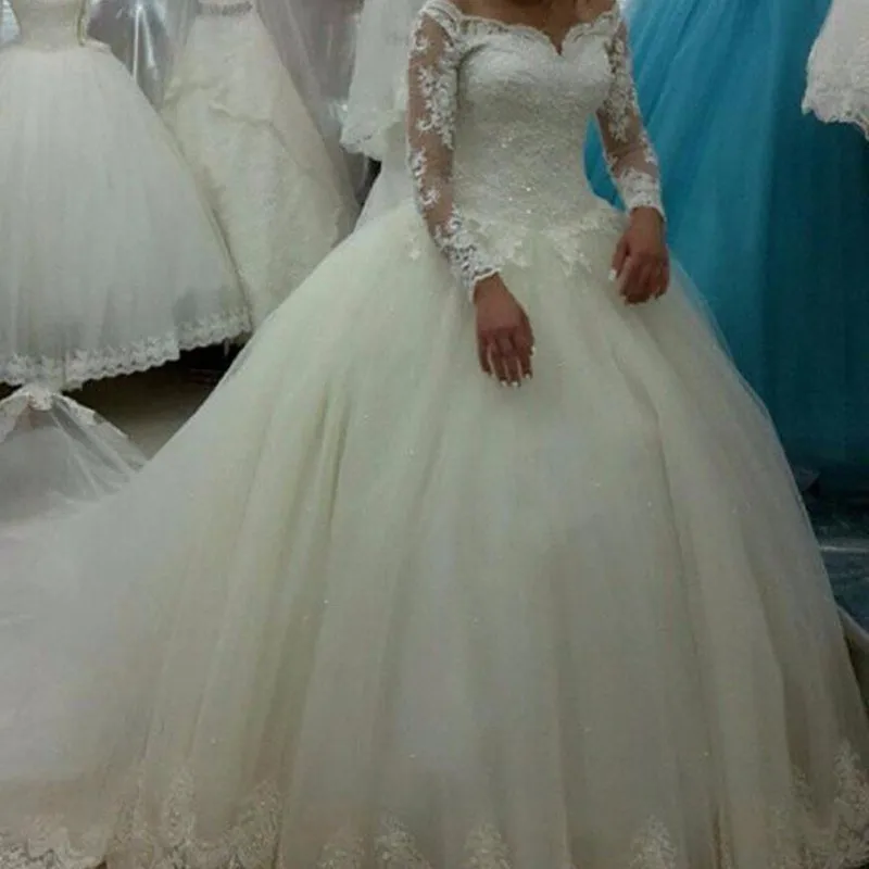 Puffy Skirt Long Sleeve Lace Appliques Ball Gown Wedding Dress 2018 Vestidos De Novia Sweep Train Robe De Mariage
Puffy Skirt Long Sleeve Lace Appliques Ball Gown Wedding Dress 2018 Vestidos De Novia Sweep Train Robe De Mariage
