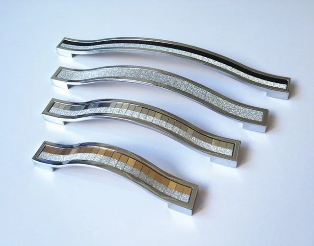 Double color Crystal k9 handle and knobs crystal drawer pull /furniture hardware handle / door pull ( C.C.96mm Length110mm)
Double color Crystal k9 handle and knobs crystal drawer pull /furniture hardware handle / door pull ( C.C.96mm Length110mm)