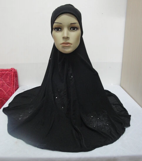 H927 latest big size muslim hijab with flower prints, only black color, fast delivery
H927 latest big size muslim hijab with flower prints, only black color, fast delivery