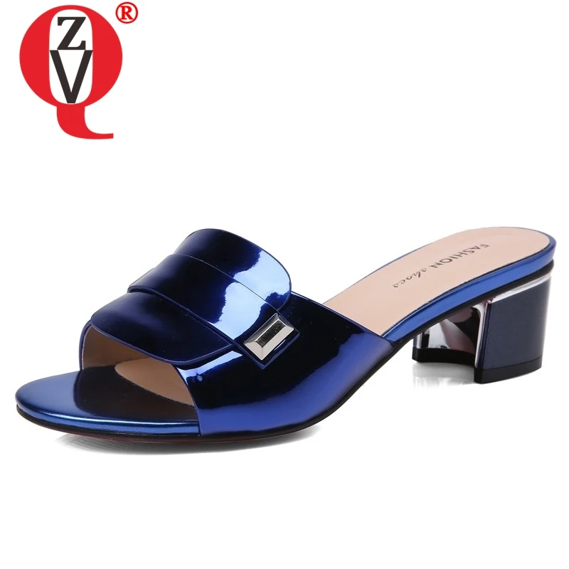 ZVQ Shoes Woman 2019 Summer New Fashion High Quality Patent Leather Woman Slippers Outside Med Hoof Heels Plus Size Ladies Shoes
ZVQ Shoes Woman 2019 Summer New Fashion High Quality Patent Leather Woman Slippers Outside Med Hoof Heels Plus Size Ladies Shoes