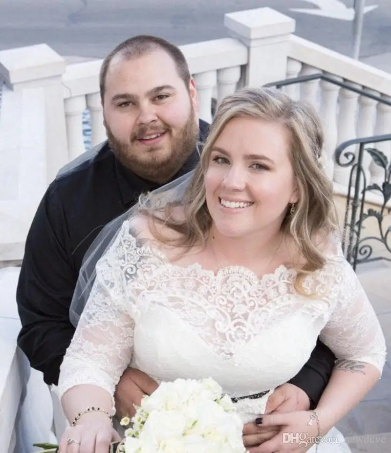 Plus Size Sheer Wedding Jackets Bolero Lace 3/4 Sleeves Bridal Wraps Applique White Off Shoulder Bridal Accessories
Plus Size Sheer Wedding Jackets Bolero Lace 3/4 Sleeves Bridal Wraps Applique White Off Shoulder Bridal Accessories