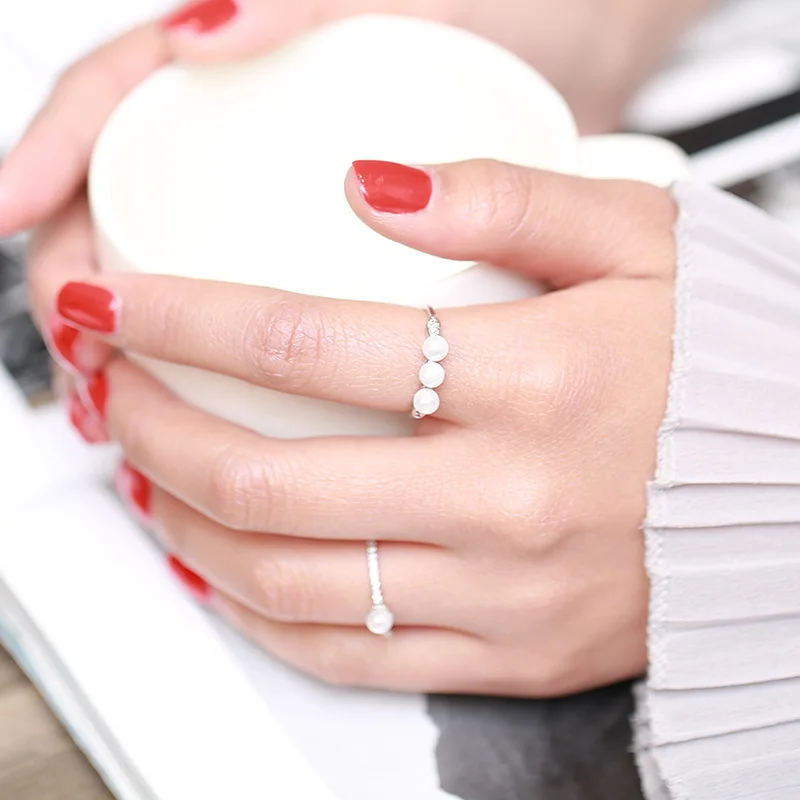MIARA.L Korea contracted single freshwater pearl temperament joint ring female fashion ring with accessories
MIARA.L Korea contracted single freshwater pearl temperament joint ring female fashion ring with accessories