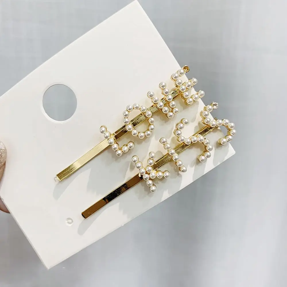 1PC Korea Imitation Pearl Smile Face Hairpins Women Fashion Letter LOVE KISS Letter Gold Color Hair Clips Hair Accessories
1PC Korea Imitation Pearl Smile Face Hairpins Women Fashion Letter LOVE KISS Letter Gold Color Hair Clips Hair Accessories