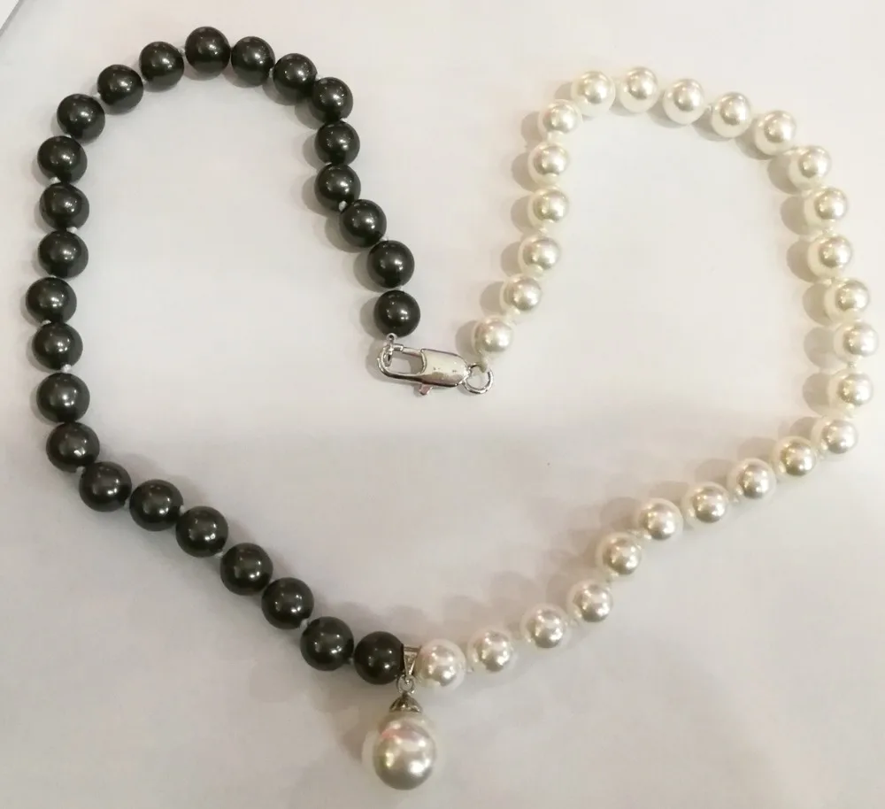 Woman jewelry necklace 8mm black white mixed bead Natural SOUTH SEA SHELL PEARL pendant NECKLACE Gift 18'' 45cm
Woman jewelry necklace 8mm black white mixed bead Natural SOUTH SEA SHELL PEARL pendant NECKLACE Gift 18'' 45cm