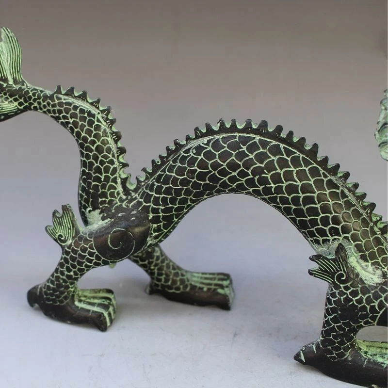 Exquisite Antique Chinese Bronze Carving Mythical Animal Flying Dragon Play Beads Wonderful Animal Statue
Exquisite Antique Chinese Bronze Carving Mythical Animal Flying Dragon Play Beads Wonderful Animal Statue