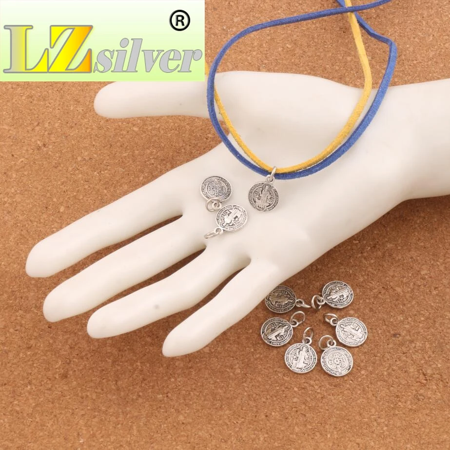 14.7x11.7mm Saint Benedict Medal Cross Spacer Charm Beads 220PCS zinc alloy Pendants Alloy Handmade Jewelry DIY T1691
14.7x11.7mm Saint Benedict Medal Cross Spacer Charm Beads 220PCS zinc alloy Pendants Alloy Handmade Jewelry DIY T1691