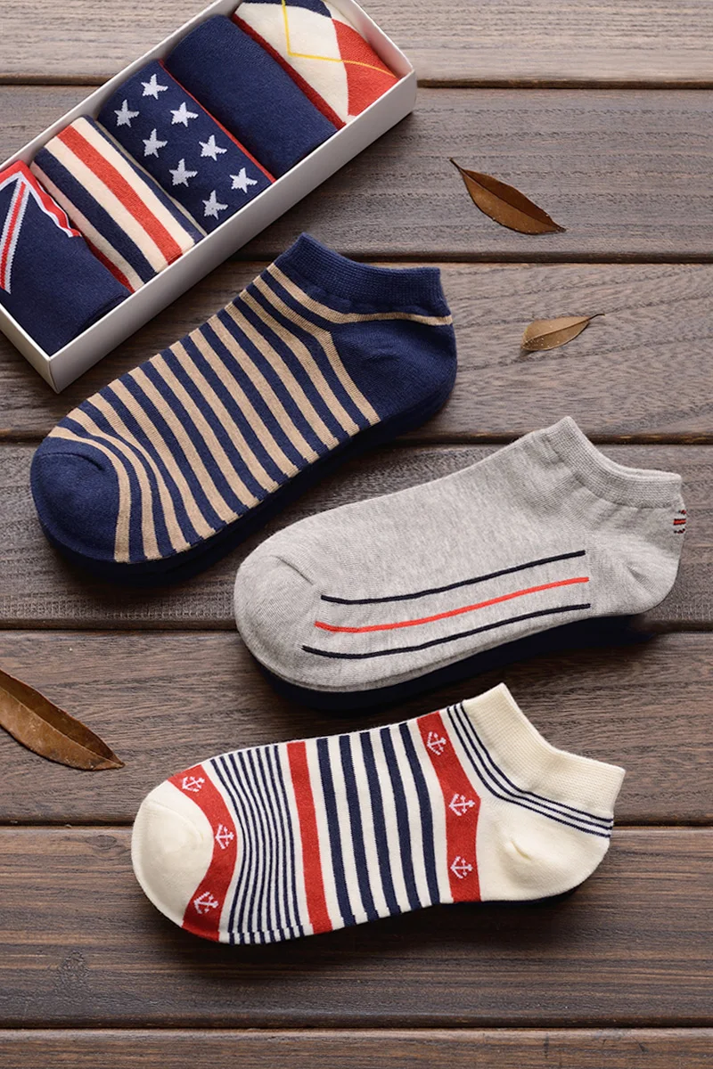 Hot Sales Fashion 100% Cotton Men's Socks Slipper Comfortable Cotton 5PCS/LOT Socks Stripped Man Socks High Quality
Hot Sales Fashion 100% Cotton Men's Socks Slipper Comfortable Cotton 5PCS/LOT Socks Stripped Man Socks High Quality