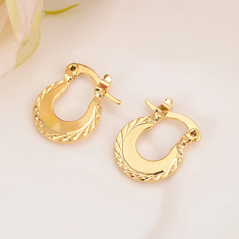 Girls kids Small Round Circles Huggies Hoop Earrings Gold Jewellery For Kids Children Aros women jewelry african best gift
Girls kids Small Round Circles Huggies Hoop Earrings Gold Jewellery For Kids Children Aros women jewelry african best gift