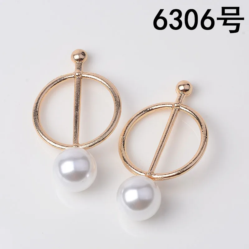 50pcs 25*44mm Gold Color Alloy Material Imitation Pearl geometry Charm pendant For Head DIY Wedding Handmade Jewelry Making
50pcs 25*44mm Gold Color Alloy Material Imitation Pearl geometry Charm pendant For Head DIY Wedding Handmade Jewelry Making