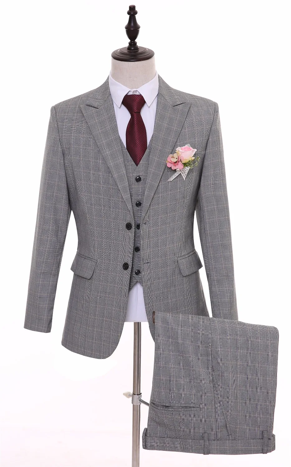 British Style Grey Plaid Men Suits Slim Fit Bespoke Groomsmen Best Man Groom Tuxedos Mens Wedding Suit(Jacket+Pants+Ves
British Style Grey Plaid Men Suits Slim Fit Bespoke Groomsmen Best Man Groom Tuxedos Mens Wedding Suit(Jacket+Pants+Ves