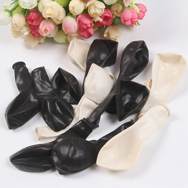 50 pcs 12inch Black and White Balloons, Latex Black Balloons and White Balloons for Birthday Party Wedding Decorations Romantic
50 pcs 12inch Black and White Balloons, Latex Black Balloons and White Balloons for Birthday Party Wedding Decorations Romantic