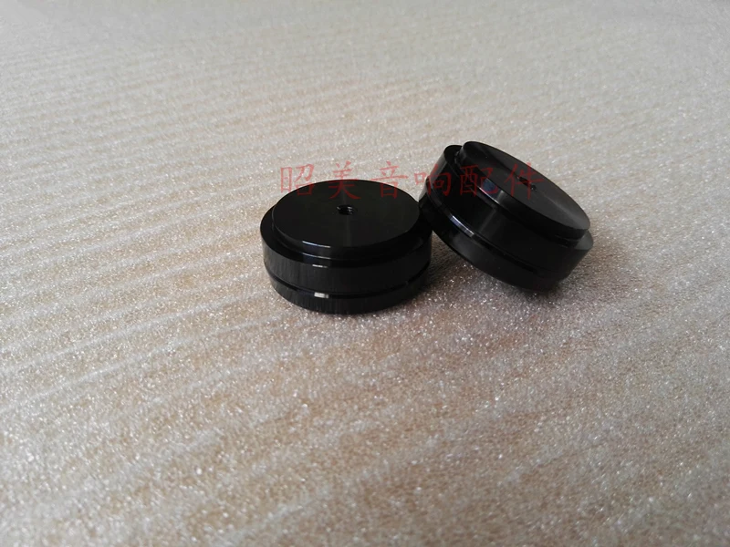 4pcs Black and Ailver Full Aluminum Amplifier Pads Aluminum Feet Diameter 39mm Height 17mm Speaker shock pad
4pcs Black and Ailver Full Aluminum Amplifier Pads Aluminum Feet Diameter 39mm Height 17mm Speaker shock pad
