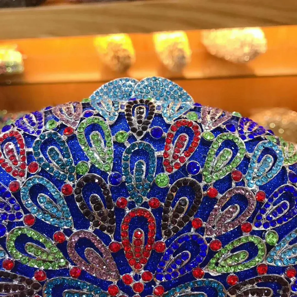 XIYUAN BRAND lady gold/blue Rhinestones Crystal Evening Clutches Bag Wedding Dress Bridal Diamond Chains Shoulder Handbags Purse
XIYUAN BRAND lady gold/blue Rhinestones Crystal Evening Clutches Bag Wedding Dress Bridal Diamond Chains Shoulder Handbags Purse