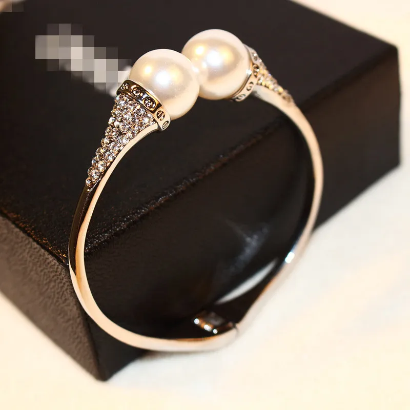 2018 High quality Gold-color pearl Chain Bracelet For Women Charm Rhinestone Bracelets Bangles
2018 High quality Gold-color pearl Chain Bracelet For Women Charm Rhinestone Bracelets Bangles