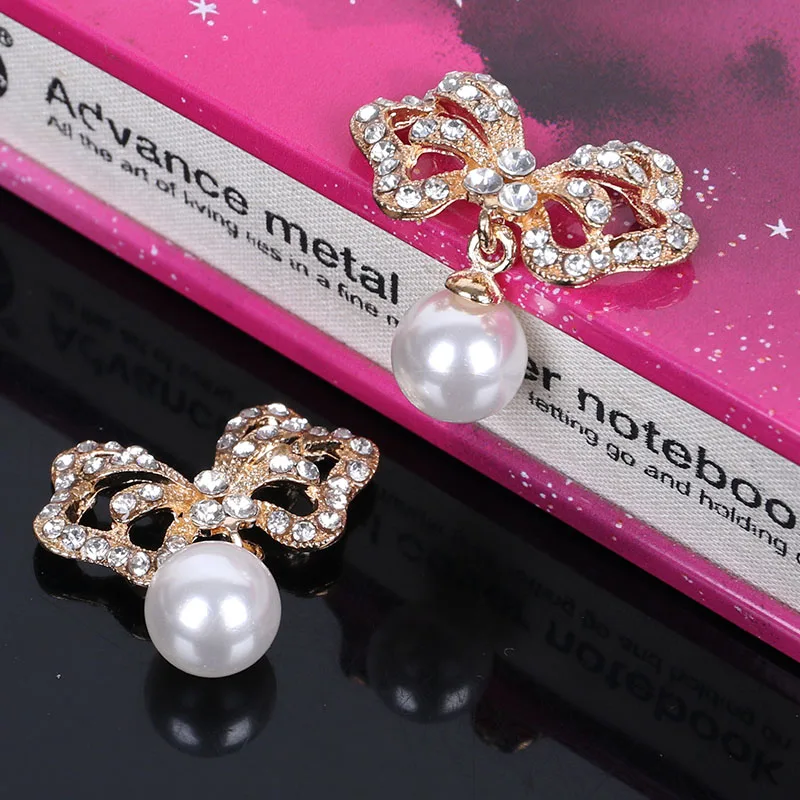 Engood 2018New 50Pcs Golden Bow Pearl Rhinestone Buttons/Pendant for DIY hair accessories or Wedding decoration ZJ232
Engood 2018New 50Pcs Golden Bow Pearl Rhinestone Buttons/Pendant for DIY hair accessories or Wedding decoration ZJ232