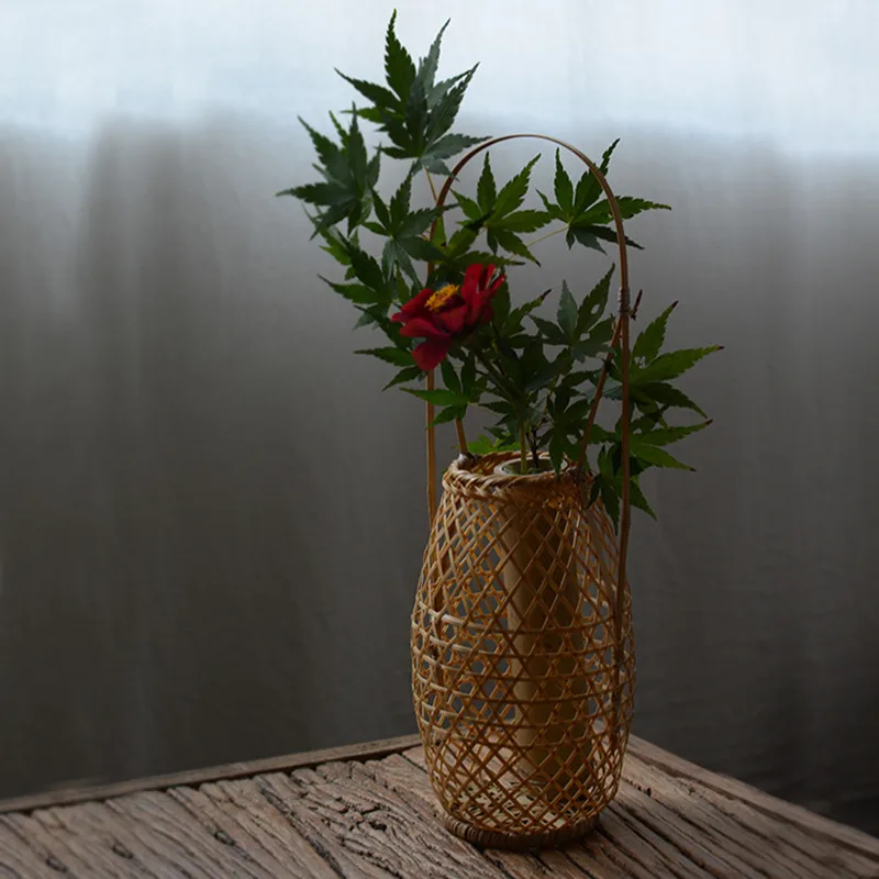 Japan Style Natural Bamboo Weaving Flower Vase Basket Club Teahouse Furnishing Articles Zen Flower Arrangements Vase Home Decor
Japan Style Natural Bamboo Weaving Flower Vase Basket Club Teahouse Furnishing Articles Zen Flower Arrangements Vase Home Decor