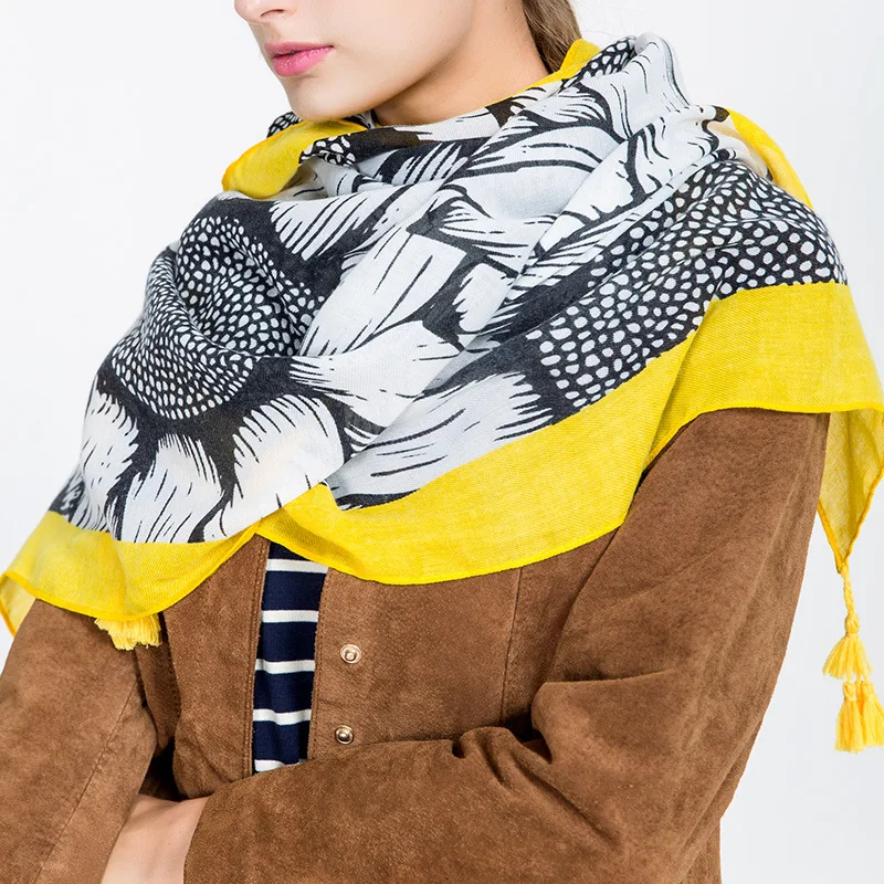 Luxury Brand Women Scarf Spring Fashion Lady Cotton Linen Thin Scarves Print Sunflower Soft Shawls Foulard Femme Bandana
Luxury Brand Women Scarf Spring Fashion Lady Cotton Linen Thin Scarves Print Sunflower Soft Shawls Foulard Femme Bandana
