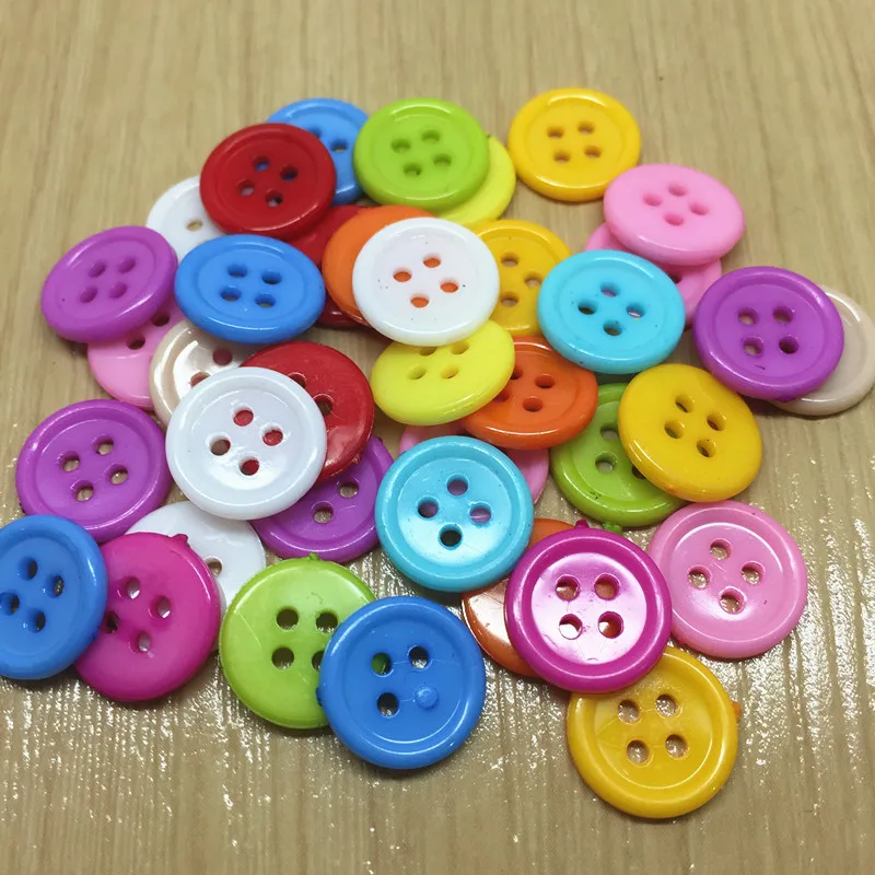 1000pcs 13mm/15mm Mixed Plastic 4 Holes Round Buttons Sewing Dress Fancy Button For Scrapbooking Embellishments
1000pcs 13mm/15mm Mixed Plastic 4 Holes Round Buttons Sewing Dress Fancy Button For Scrapbooking Embellishments