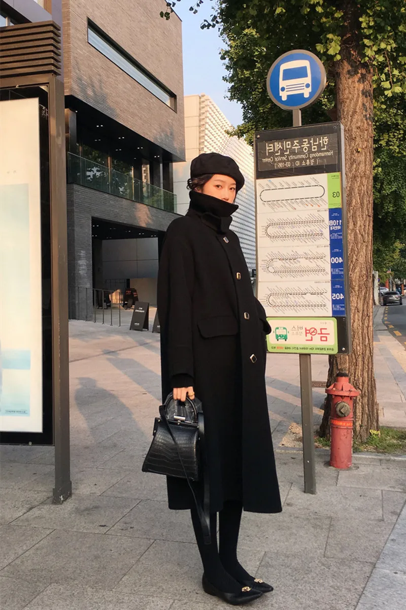 Black woolen coat female 2020 autumn winter new Korean version of the thickened long section over the knee was thin woolen coat
Black woolen coat female 2020 autumn winter new Korean version of the thickened long section over the knee was thin woolen coat
