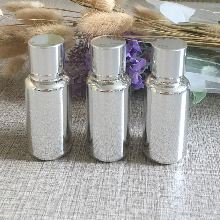 50pieces/lot empty 15ml glass silver plated bottle for Essential oil ,15ml glass silver essentical oil bottle wholesale
50pieces/lot empty 15ml glass silver plated bottle for Essential oil ,15ml glass silver essentical oil bottle wholesale