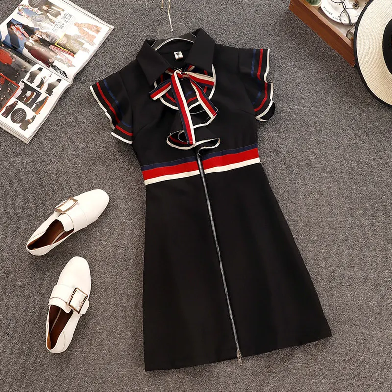 New 2019 Summer Runway Designer Women Retro Butterfly Sleeveless Bow Tie Collar Ruffles Weave Striped Zipper Up Mini Dress
New 2019 Summer Runway Designer Women Retro Butterfly Sleeveless Bow Tie Collar Ruffles Weave Striped Zipper Up Mini Dress