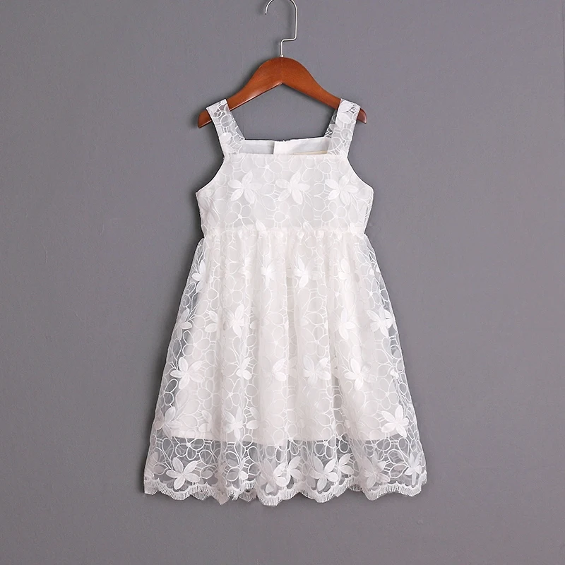 mom and daughter dress family matching look clothing girls organza pleated slip dress children Summer white birthday party dress
mom and daughter dress family matching look clothing girls organza pleated slip dress children Summer white birthday party dress