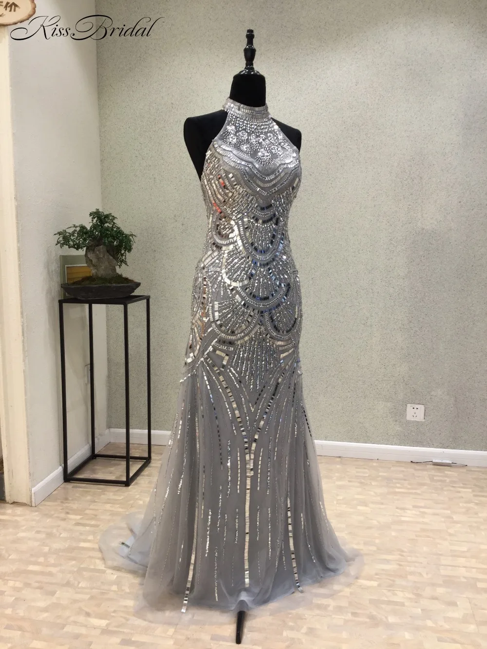Beading Halter Evening Party Dresses For Women Sleeveless Gray Memraid Prom Dress Backless
Beading Halter Evening Party Dresses For Women Sleeveless Gray Memraid Prom Dress Backless