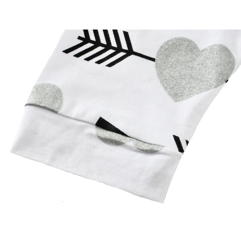 Brand Baby Clothing Set 2017 3pcs Arrow Kids Clothes Spring Autumn Letter Crown Romper+Heart Pants+Hat/Cap Newborn Clothing Sets
Brand Baby Clothing Set 2017 3pcs Arrow Kids Clothes Spring Autumn Letter Crown Romper+Heart Pants+Hat/Cap Newborn Clothing Sets