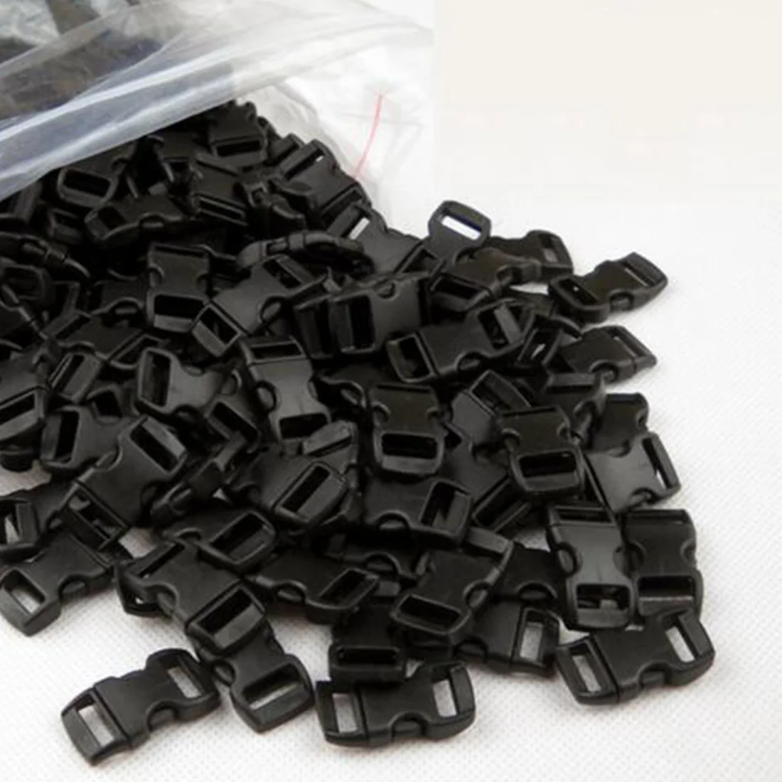 100pcs/lot Black plastic 3/8" / 10mm Curved Side Release Buckles Curved Clasp for 550 Paracord Survival Straps Webbing
100pcs/lot Black plastic 3/8" / 10mm Curved Side Release Buckles Curved Clasp for 550 Paracord Survival Straps Webbing