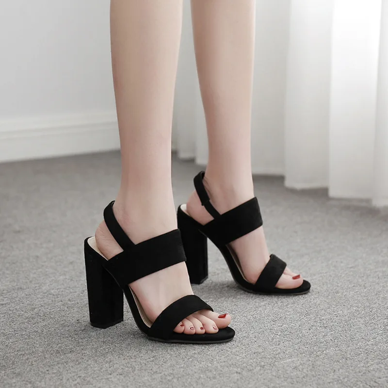 EFFGT 2019 NEW High Heel Sandals Summer Sexy Ankle Strap Open Toe Party Dress sandal Flock Gladiator Women Shoes Size 35-40 A102
EFFGT 2019 NEW High Heel Sandals Summer Sexy Ankle Strap Open Toe Party Dress sandal Flock Gladiator Women Shoes Size 35-40 A102