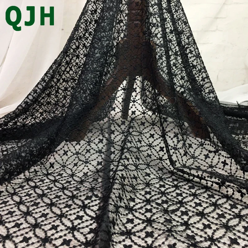 Black diamond net milk silk embroidery lace fabric top quality 1 yard 130cm Width African tulle lace wedding dress cloth SK455
Black diamond net milk silk embroidery lace fabric top quality 1 yard 130cm Width African tulle lace wedding dress cloth SK455
