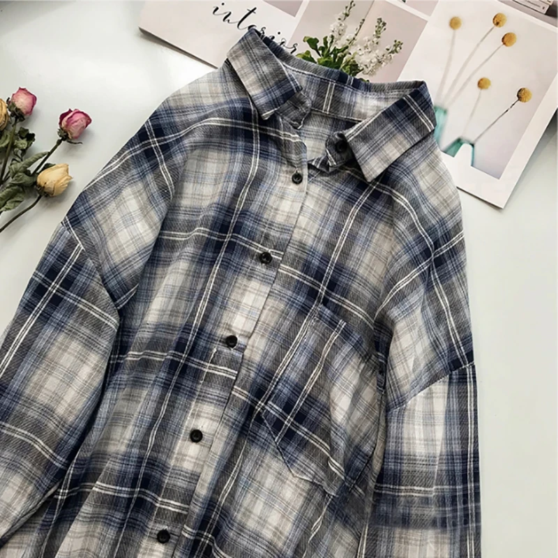 fashion Women Casual All-match Plaid Shirt Long Sleeve Loose Lightweight Button-up Blouse Top
fashion Women Casual All-match Plaid Shirt Long Sleeve Loose Lightweight Button-up Blouse Top