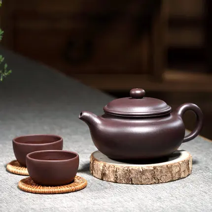 260mL/350mL Yixing Teapot Pure Handmade Large Capacity Teapot Tea Set Home Famous Authentic Purple Mud Antique Pot Good gift
260mL/350mL Yixing Teapot Pure Handmade Large Capacity Teapot Tea Set Home Famous Authentic Purple Mud Antique Pot Good gift