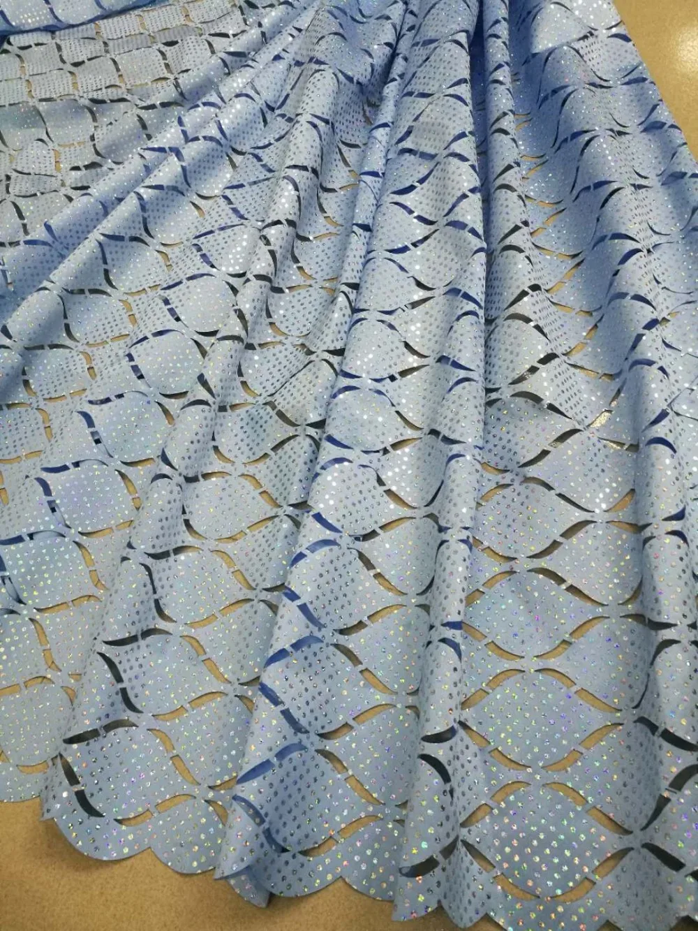 Newarrival French Lace Fabric High Quality Laser Cut Lace 5 Yards/Pcs African Lace Fabric For Ladies Dress JUNCJUN184
Newarrival French Lace Fabric High Quality Laser Cut Lace 5 Yards/Pcs African Lace Fabric For Ladies Dress JUNCJUN184
