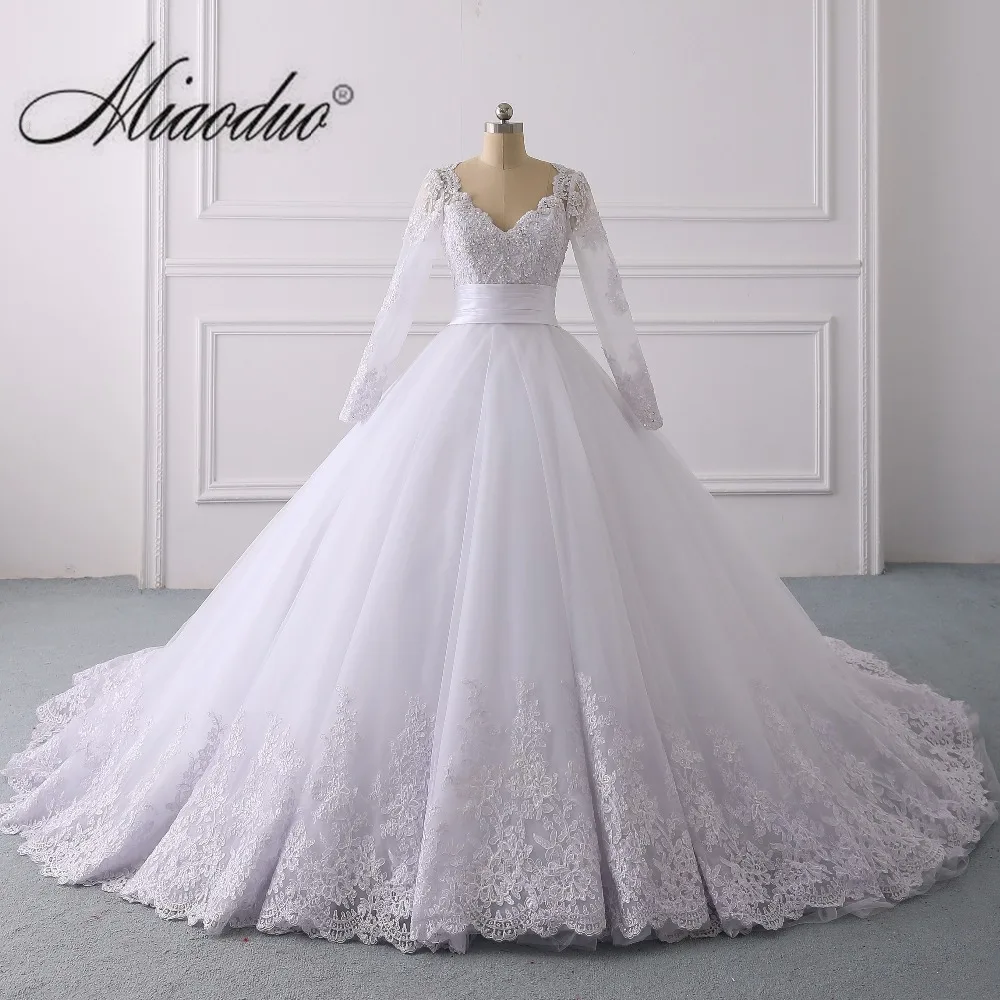 White Wedding Dress 2022 Ball Gown Sweetheart Long Sleeve dubai dresses wedding real photo Plus Size Vestido De Noiva Custom
White Wedding Dress 2022 Ball Gown Sweetheart Long Sleeve dubai dresses wedding real photo Plus Size Vestido De Noiva Custom
