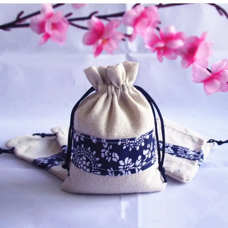 40Pcs Chinese style Wedding Gift Bag Flax Drawstring Pouch party Favor Holders Bags & Pouches DIY Packing Wholesale 9.5*13.5cm
40Pcs Chinese style Wedding Gift Bag Flax Drawstring Pouch party Favor Holders Bags & Pouches DIY Packing Wholesale 9.5*13.5cm