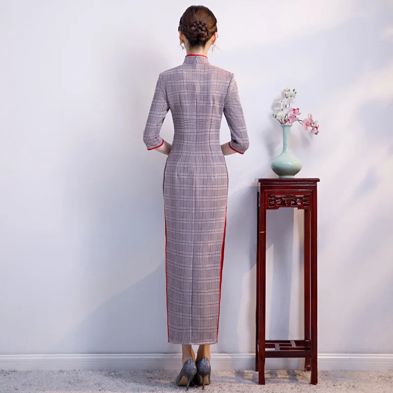 S-XXXL Lady Long Cheongsam Vintage Chinese style Dress 2018 Spring Womens Suede Qipao Slim Party Dresses Button Vestido
S-XXXL Lady Long Cheongsam Vintage Chinese style Dress 2018 Spring Womens Suede Qipao Slim Party Dresses Button Vestido